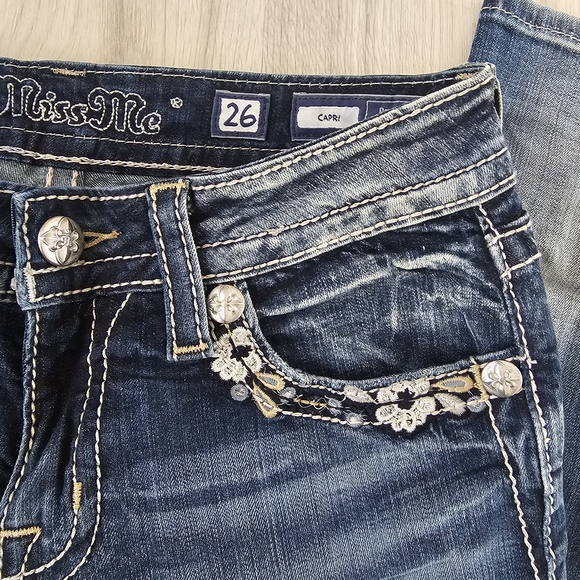 Miss Me Women's Blue Jeans - Picture 2 of 5